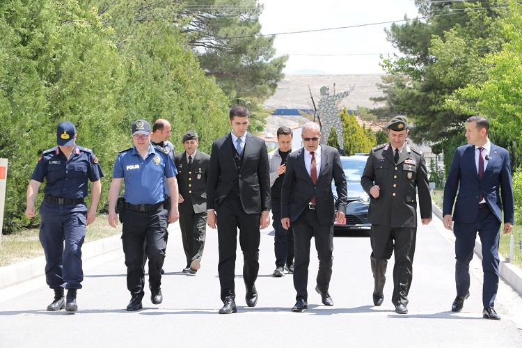 Kaymakamımız Mehmet YAVUZ "Temsili Askerlik Uygulaması" Kapsamında Düzenlenen Yemin ve Terhis Törenine Katıldı